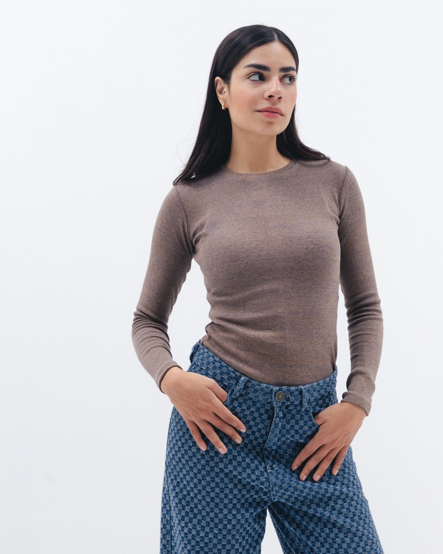 Model wearing women's mocha ribbed long sleeve top from Chocka Egypt