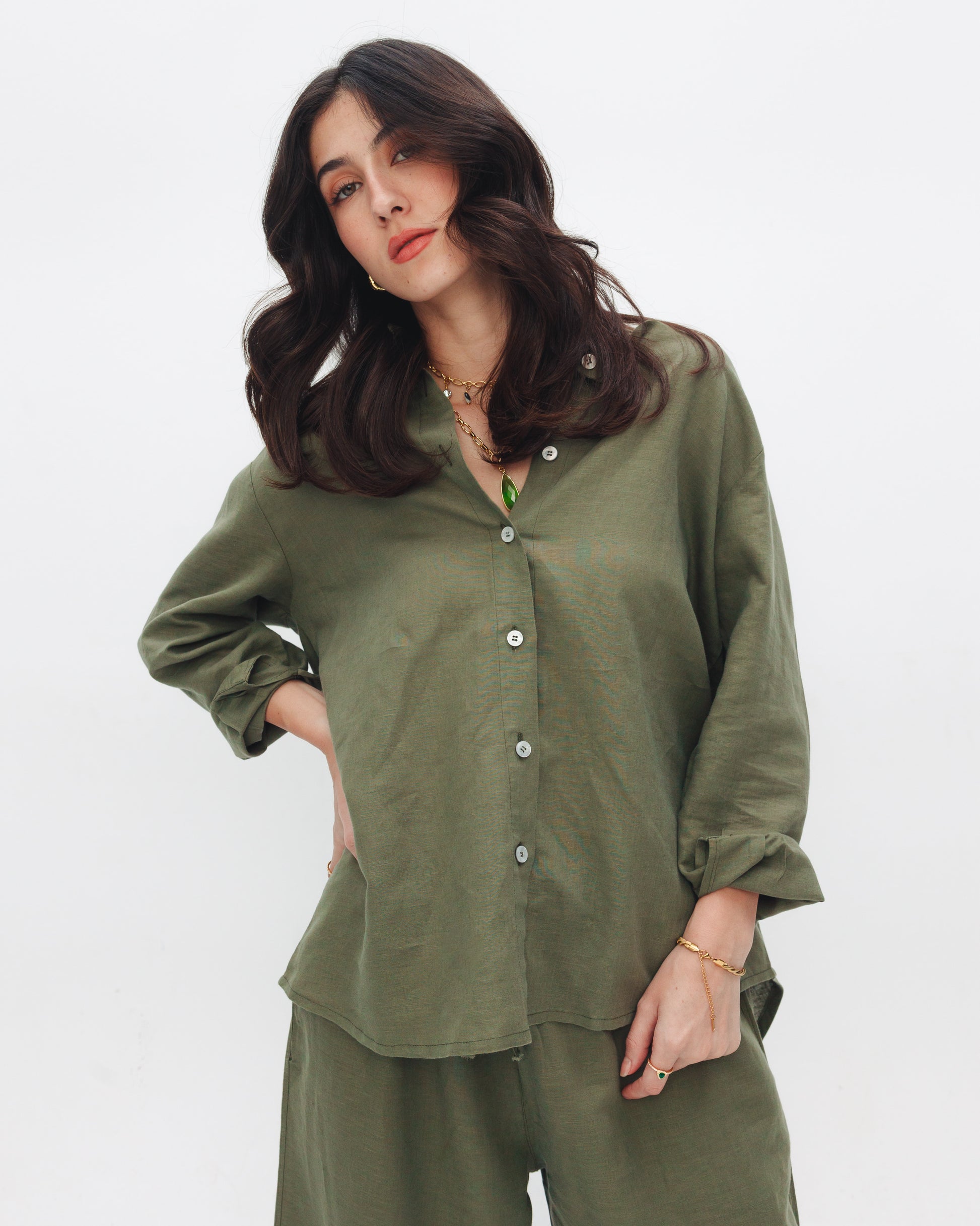 Women's olive linen shirt by Chocka