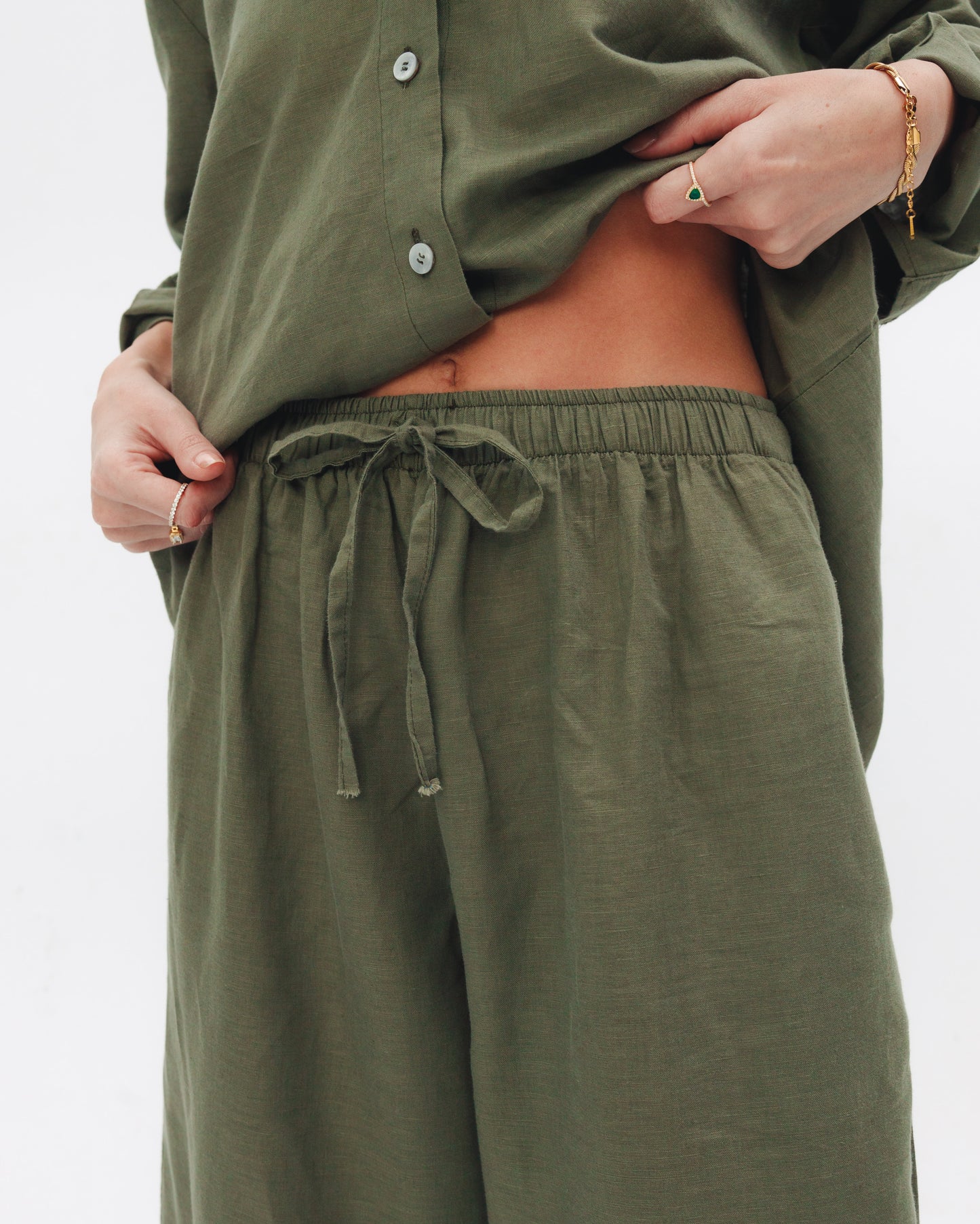 Model wearing women's olive linen pants from Chocka Egypt