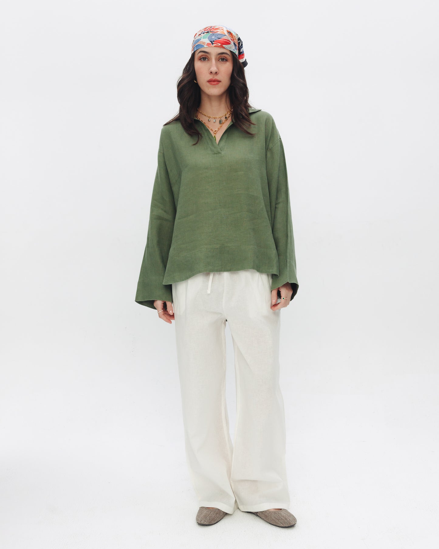 The Linen Blouse — Olive