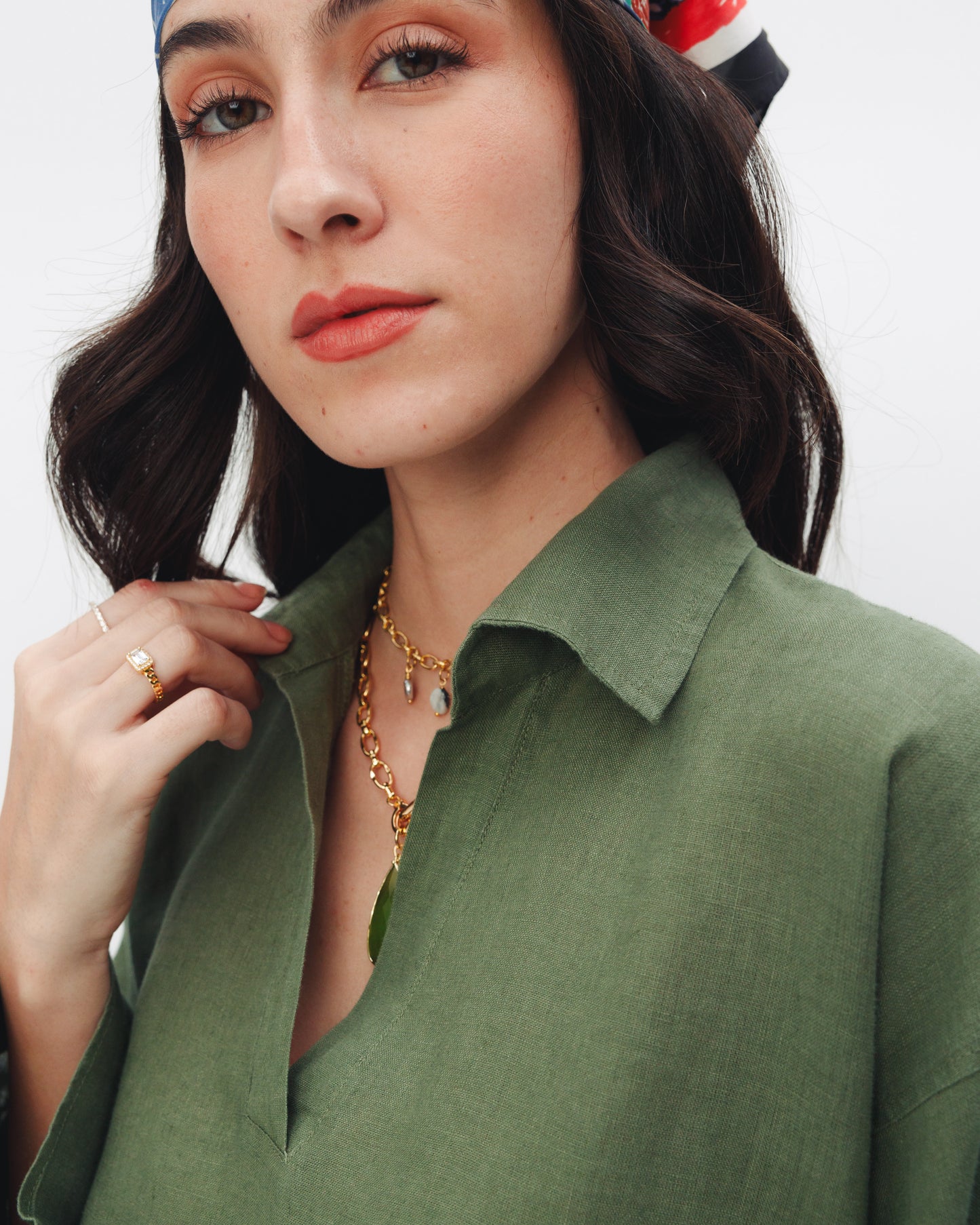 The Linen Blouse — Olive