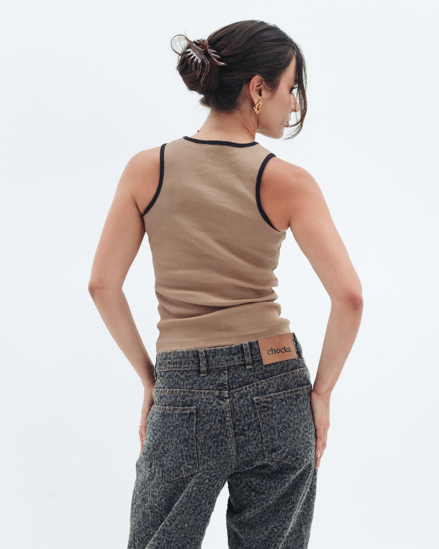 Camel Contrast Trim Crewneck Top Basic