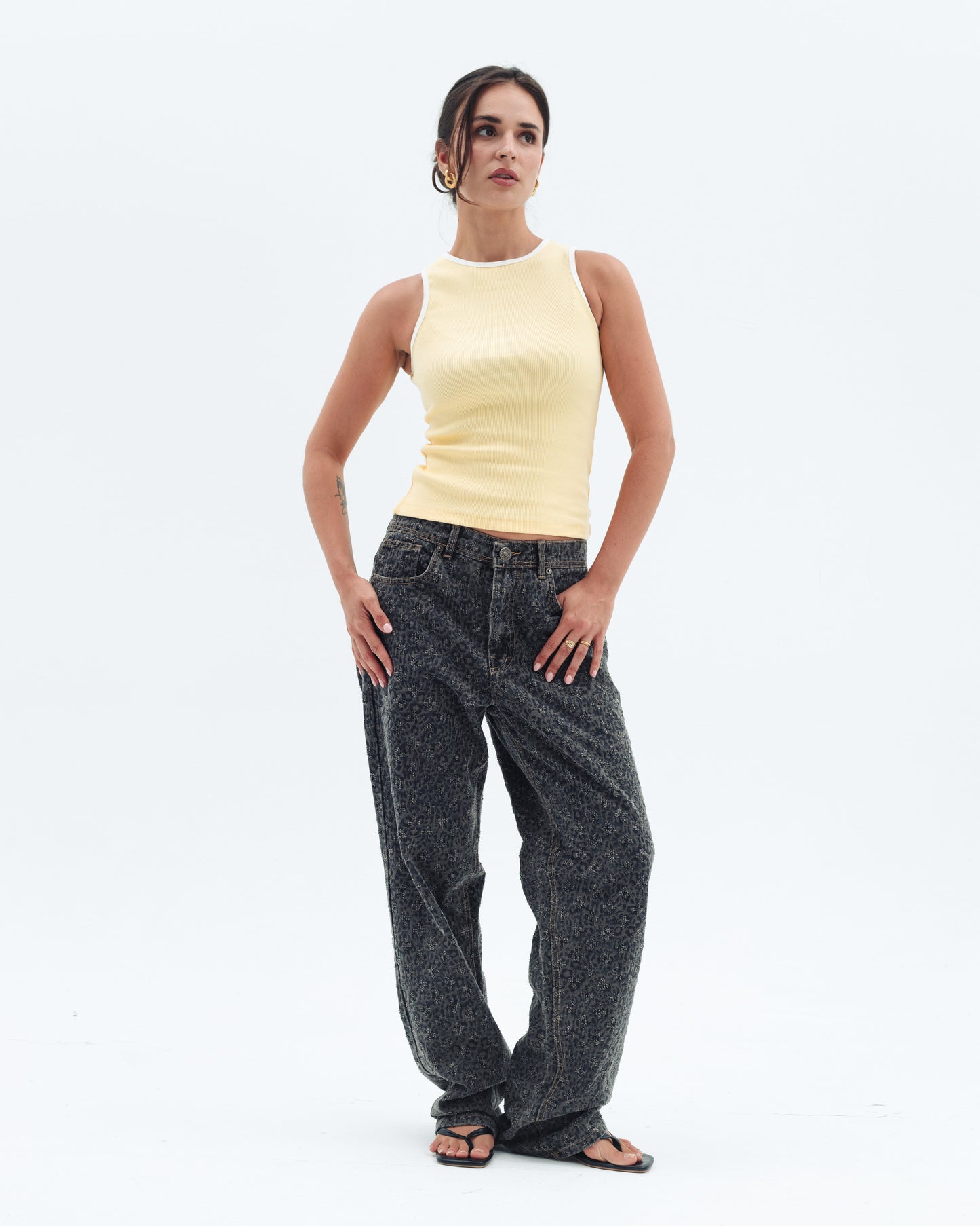 Butter Yellow Contrast Crewneck Top Basic
