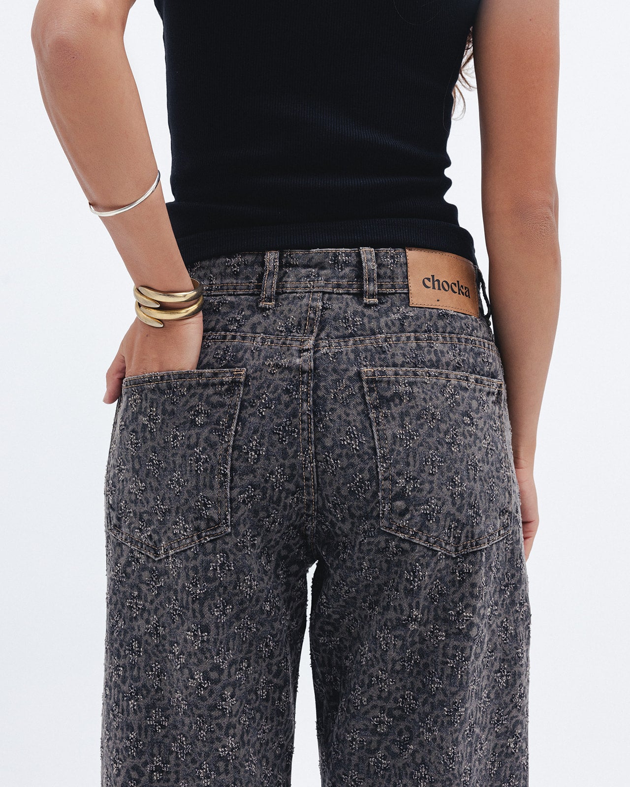 Chocka women's cheetah print jeans full look