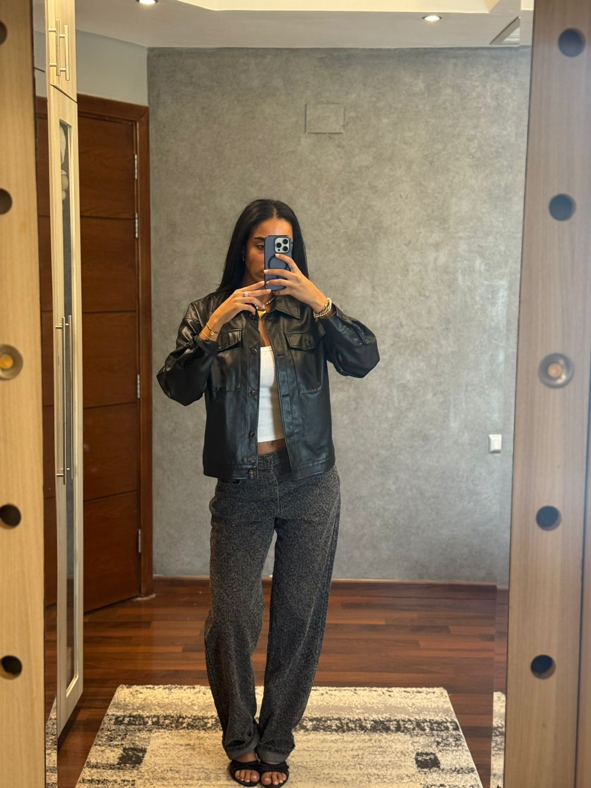 Women's cheetah print jeans styled look by Chocka