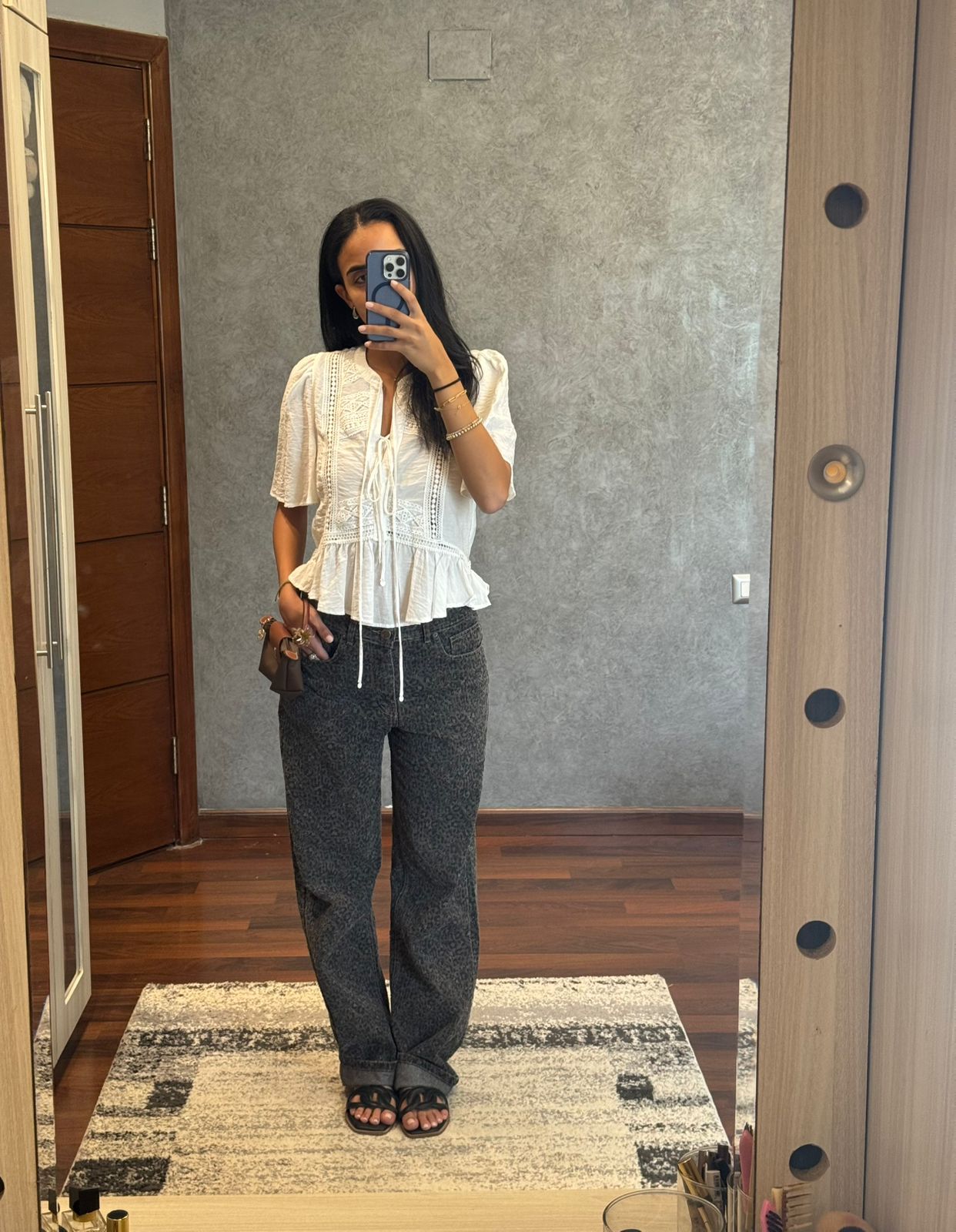 Women's cheetah print jeans outfit inspiration, Chocka